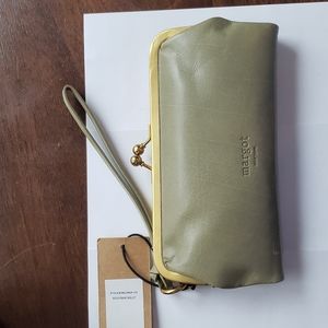 Margot New York Green Nova Frame Wallet Purse Wristlet New